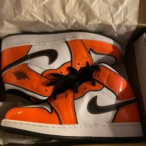 Air Jordan 1 mid se GS